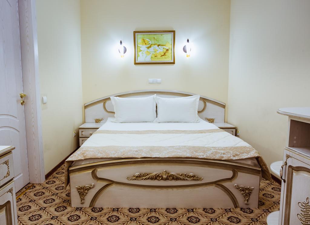 Hotel Natalia 18 Λβιβ Εξωτερικό φωτογραφία