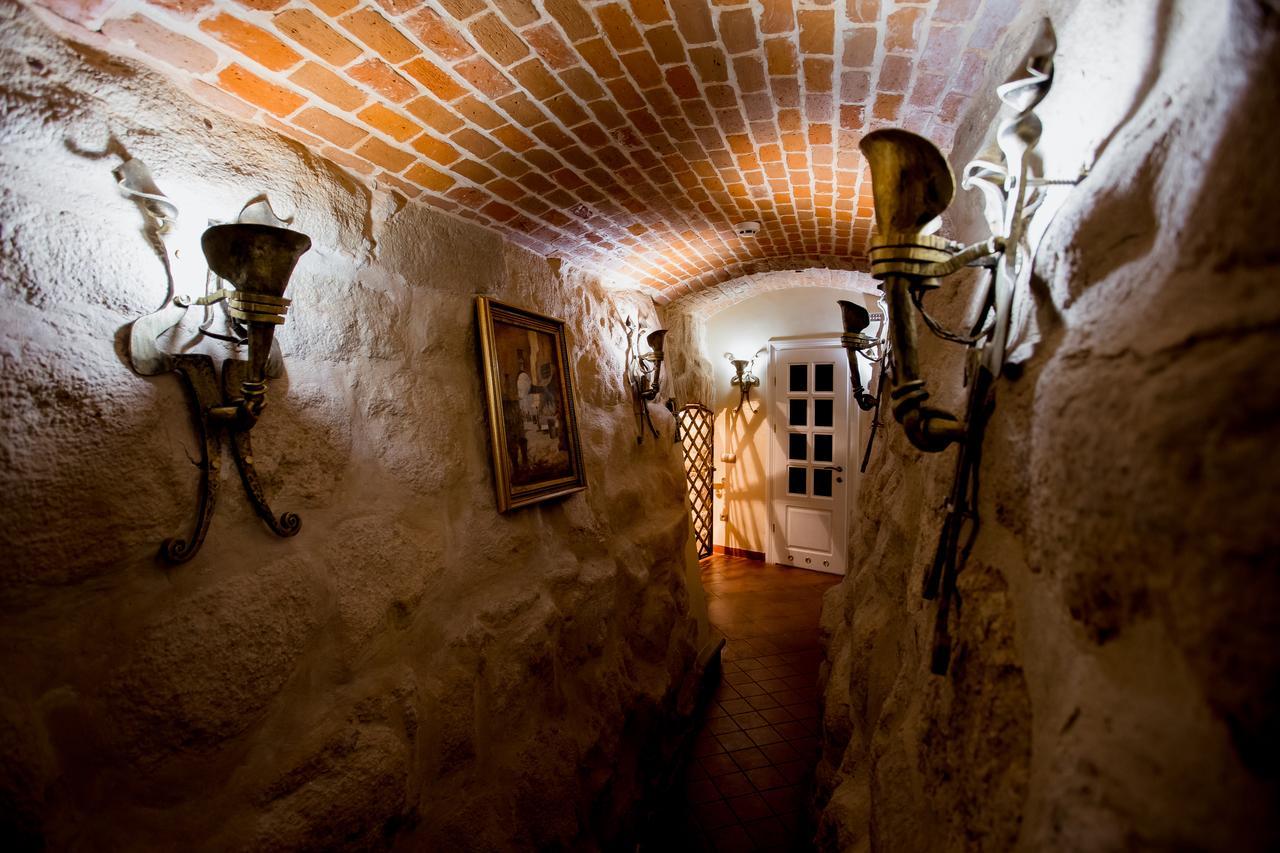 Hotel Natalia 18 Λβιβ Εξωτερικό φωτογραφία
