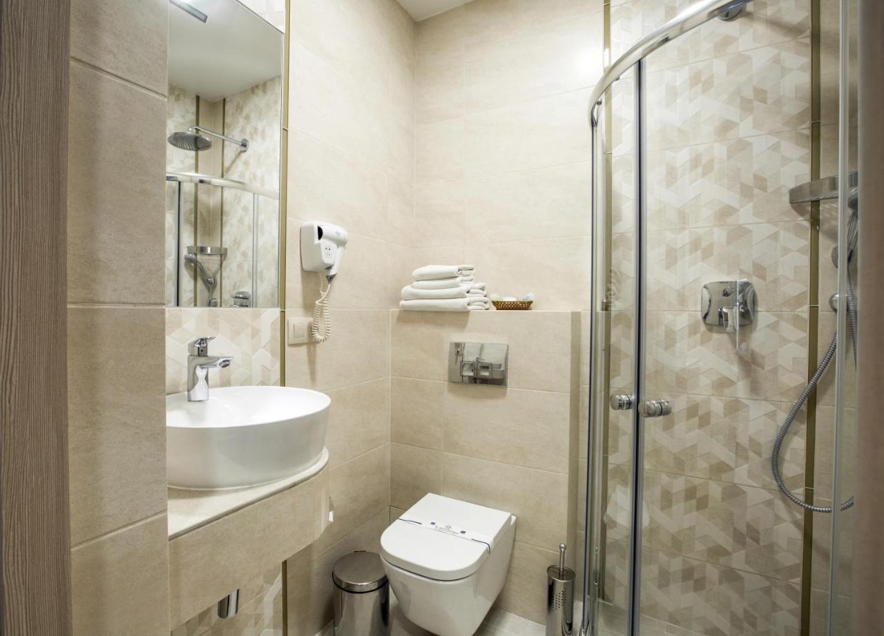 Hotel Natalia 18 Λβιβ Εξωτερικό φωτογραφία